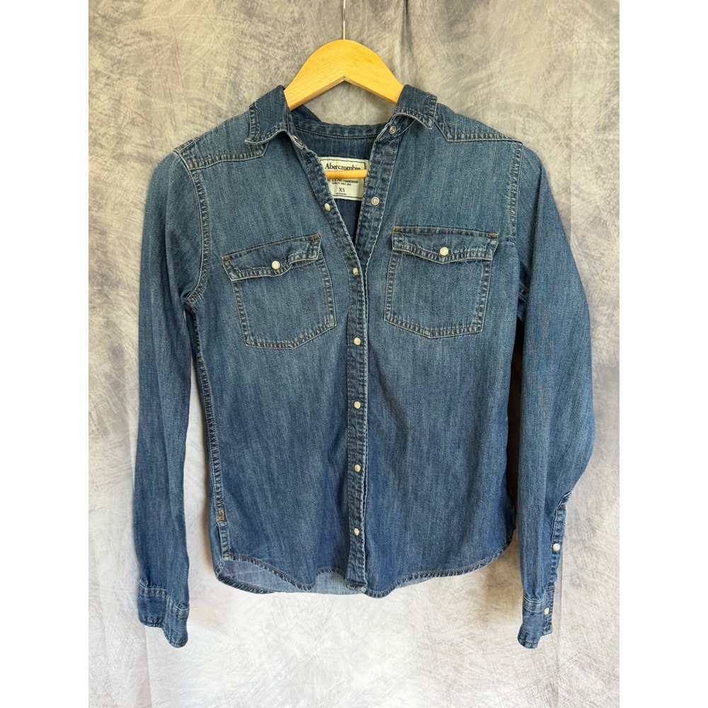 Abercrombie & Fitch Womens XS Denim Shirt Medium Wash Snap Front Western Blue